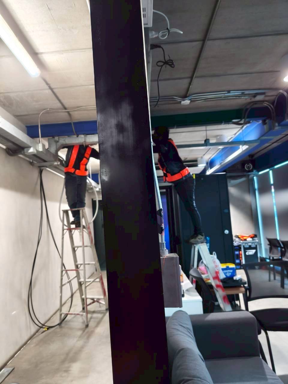 เดินสายไฟเบอร์ สนามฟุตบอลบางกอกกล๊าส — ปทุมธานี ภาพที่ 6