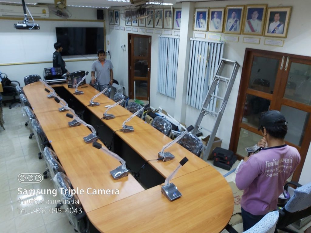 ติดตั้งระบบวิดีโอคอนเฟอเรนซ์ห้องประชุม ต้องมีอะไรบ้าง? คู่มือวางระบบภาพและเสียง – ภาพหน้างานจริง 4
